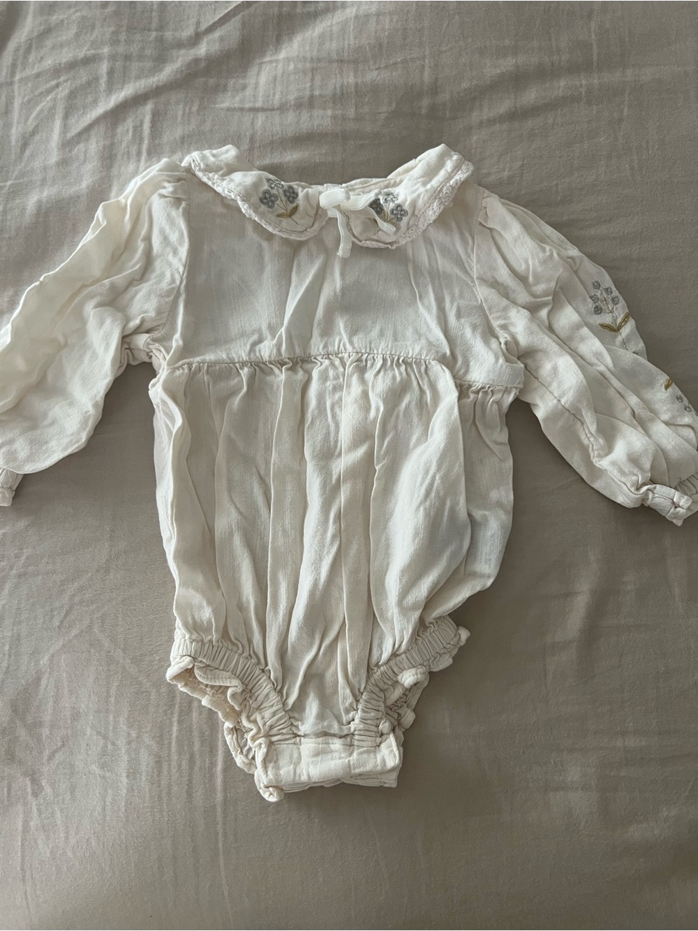 Baby girl long sleeve romper